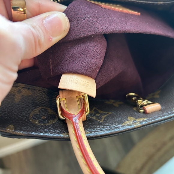 Louis Vuitton Monogram Montaigne BB MNG Hand Bag - Picture 5 of 16